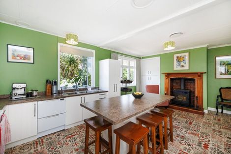 Photo of property in 6 Griffins Road, Marton, 4788