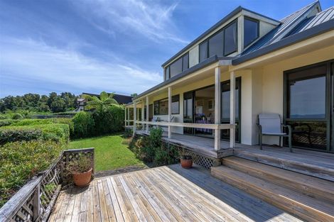Photo of property in 25 Bay Vista Drive, Pohara, Takaka, 7183
