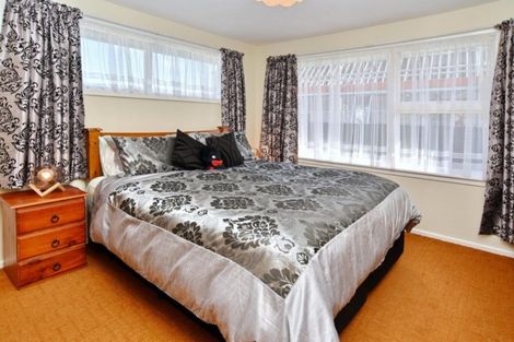 Photo of property in 32 Reynolds Avenue, Bishopdale, Christchurch, 8053