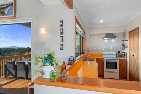 Photo of property in 315 Glenfield Road, Glenfield, Auckland, 0629