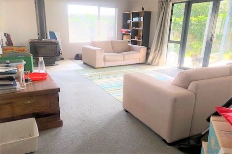 Photo of property in 135 Field Way, Waikanae Beach, Waikanae, 5036