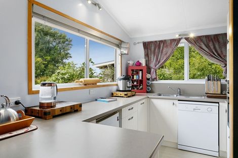 Photo of property in 7b Isobel Street, Acacia Bay, Taupo, 3330
