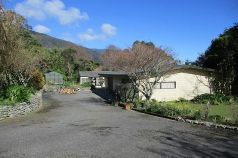 Photo of property in Kalli House, 13 Cargills Road, Barrytown, Runanga, 7873