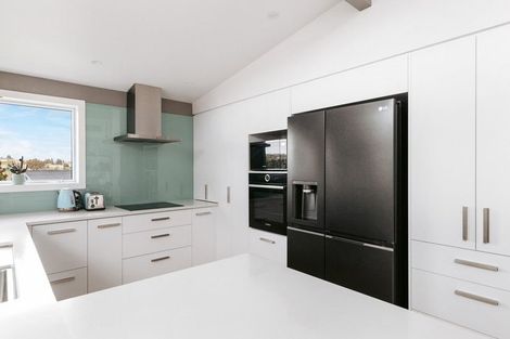 Photo of property in 8 Sylvania Drive, Matua, Tauranga, 3110