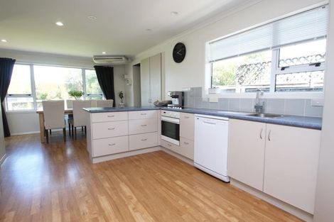 Photo of property in 92 Greenhaven Drive, Burwood, Christchurch, 8083
