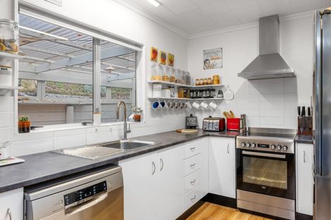 Photo of property in 45 Dorset Street, Picton, 7220