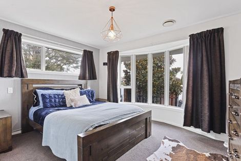 Photo of property in 8 Gibbs Drive, Woodend, 7610