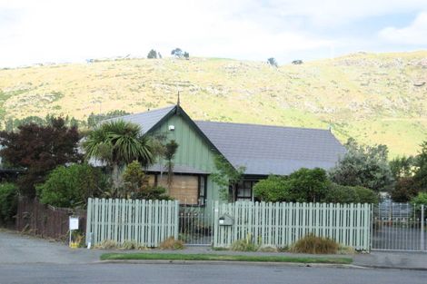 Photo of property in 14 Stedley Place, Heathcote Valley, Christchurch, 8022