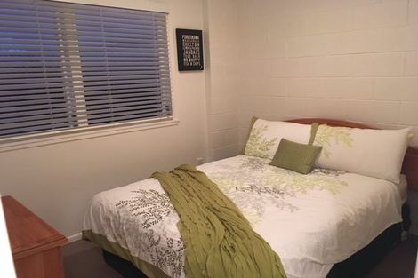 Photo of property in 2/58 Amaru Road, One Tree Hill, Auckland, 1061