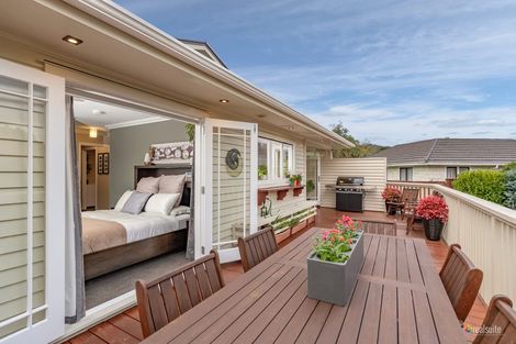 Photo of property in 15 Montgomery Crescent, Clouston Park, Upper Hutt, 5018