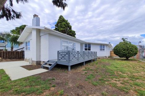 Photo of property in 9 Von Sturmer Street, Mangere East, Auckland, 2024