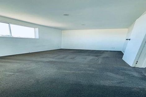 Photo of property in 2 Cramond Drive, Mangere East, Auckland, 2024
