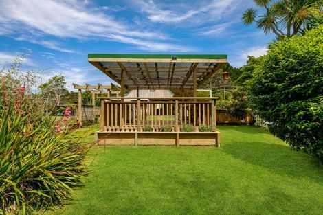 Photo of property in 30 Colville Road, Coromandel, 3506