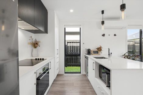 Photo of property in 12 Huriana Crescent, Te Puke, 3119