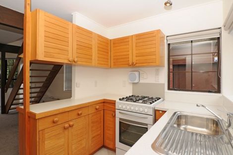 Photo of property in 5/136 Karori Road, Karori, Wellington, 6012