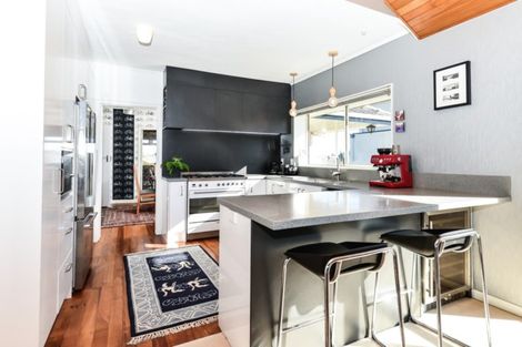 Photo of property in 4 Riverview Terrace, Fairfield, Hamilton, 3214