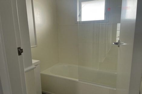 Photo of property in 613 Queen Street East, Levin, 5510