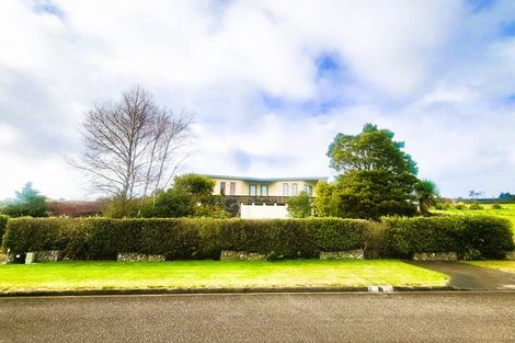 Photo of property in 33 Ruataniwha Drive, Collingwood, 7073