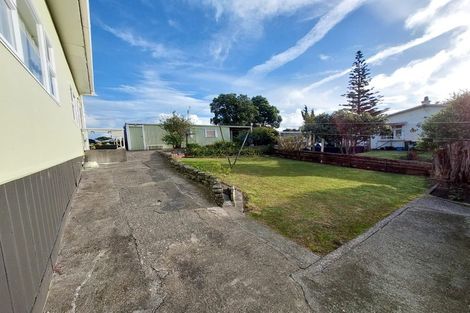 Photo of property in 34 Norfolk Street, Patea, 4520