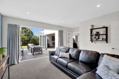 Photo of property in 3 Ledger Lane, Mount Pleasant, Christchurch, 8081