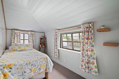 Photo of property in 2a Ripon Street, Lyttelton, 8082