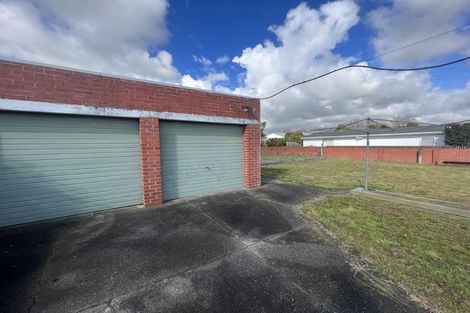 Photo of property in 102 Bartholomew Road, Levin, 5510