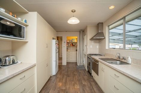 Photo of property in 48 Amberley Avenue, Westbrook, Palmerston North, 4412