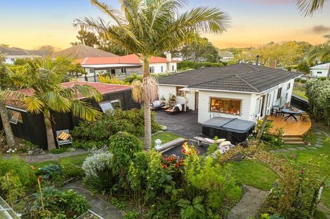 Photo of property in 11 Himikera Avenue, Avondale, Auckland, 1026
