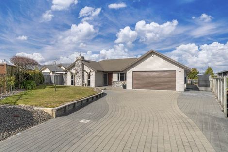 Photo of property in 11 The Circle, Nukuhau, Taupo, 3330