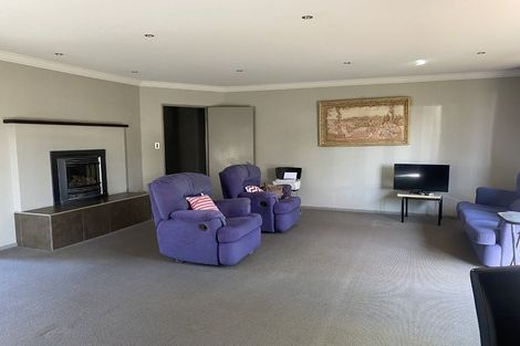 Photo of property in 6 Calder Place, Winton, 9720