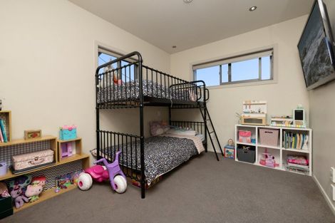 Photo of property in 242 Omokoroa Road, Omokoroa, 3114