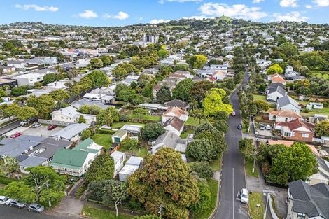 Photo of property in 78 Grey Street, Onehunga, Auckland, 1061