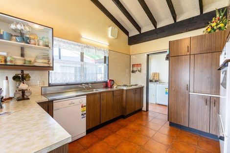 Photo of property in 12 Empire Street, Dannevirke, 4930