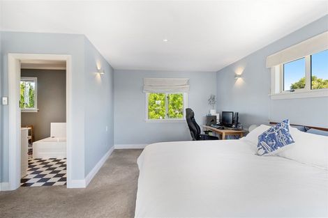 Photo of property in 215 Barrington Street, Somerfield, Christchurch, 8024