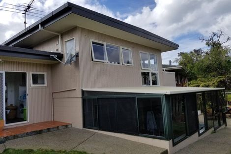 Photo of property in 4 Chatswood Grove, Chatswood, Auckland, 0626