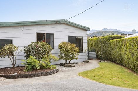 Photo of property in 18 Wairau Road, Albert Town, Wanaka, 9305
