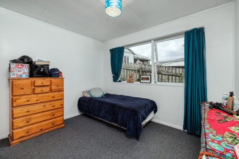 Photo of property in 20 Derrick Road, Kawakawa, 0210