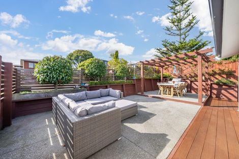 Photo of property in 10 Seymour Grove, Kingsley Heights, Upper Hutt, 5018