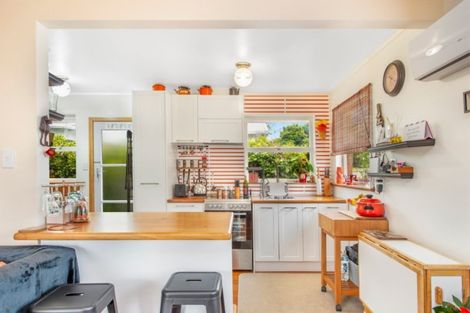 Photo of property in 14 Saint Winifreds Avenue, Hamilton East, Hamilton, 3216