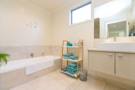 Photo of property in 22a Belt Road, Moturoa, New Plymouth, 4310