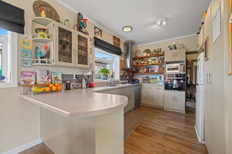 Photo of property in 34 Pannell Avenue, Wainoni, Christchurch, 8061