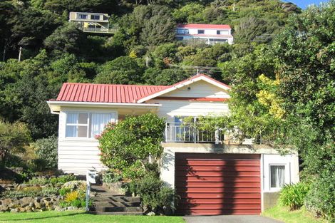 Photo of property in 4 Mahoe Street, Eastbourne, Lower Hutt, 5013