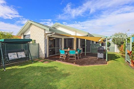 Photo of property in 3 Aintree Place, Taradale, Napier, 4112