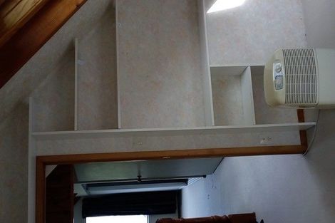 Photo of property in 133 Matipo Road, Te Atatu Peninsula, Auckland, 0610