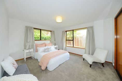 Photo of property in 2/39 Greenock Street, Redwood, Christchurch, 8051