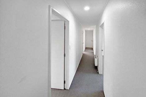 Photo of property in 1/5 Saint Leger Crescent, Huntington Park, Auckland, 2013
