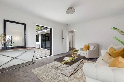 Photo of property in 1/24 Richards Avenue, Forrest Hill, Auckland, 0620