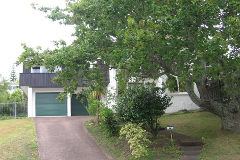 Photo of property in 13 Rossmore Terrace, Murrays Bay, Auckland, 0630