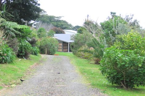 Photo of property in 35 Grierson Close, Hahei, Whitianga, 3591