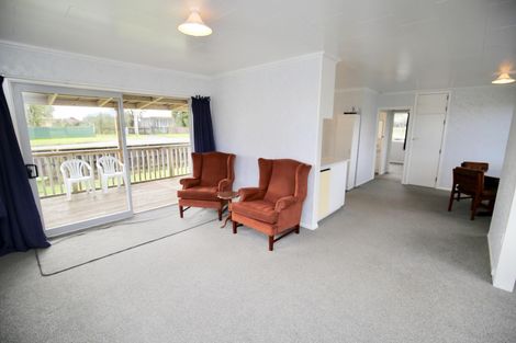 Photo of property in 4 Lorenzen Bay Road, Raglan, 3225